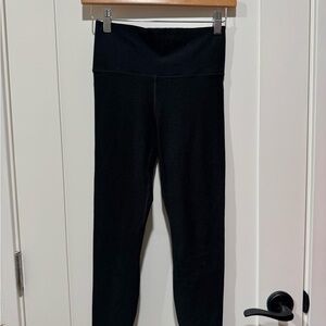 Vuori Clean Elevation Legging Sz S SHORT